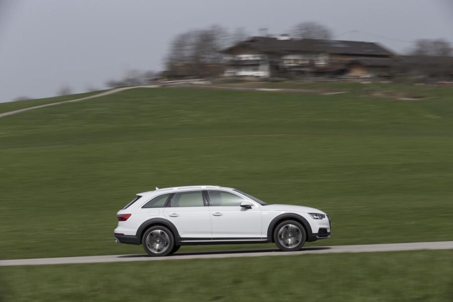  Audi A4 Allroad 2.0 TFSI Quattro (B9) 2016 года  (WW) (фото 12 из 18)